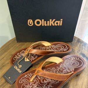OluKai Paniolo Rich saddle leather Brown sandals